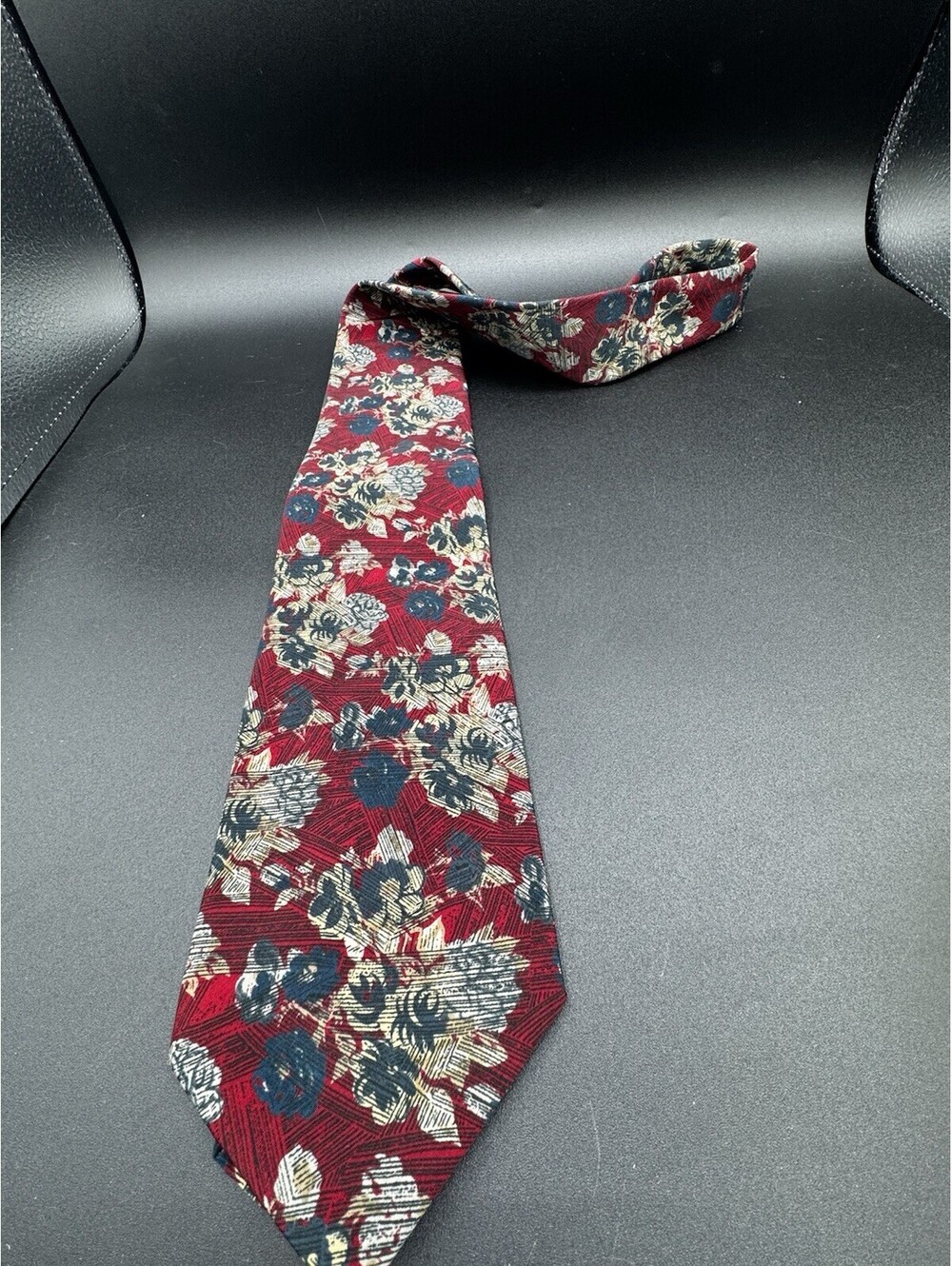 Editions by Van Heusen Mens Abstract Floral Necktie Red Navy Cream USA Made